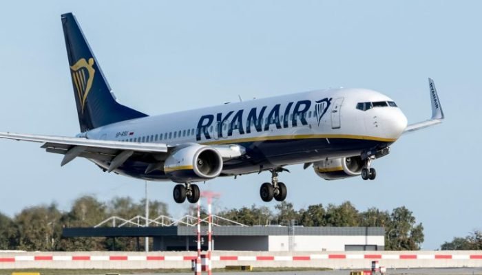 Ryanair é a maior companhia aérea de baixo custo da Europa (Foto: Unsplash / Niels Baars)